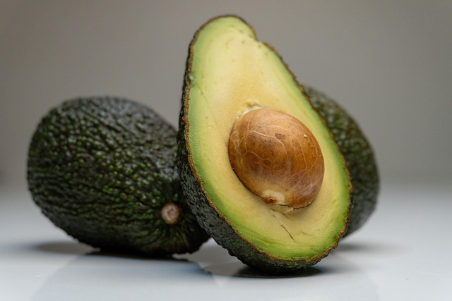 Can Budgies Eat Avocado? (Never) | Budgie Food List