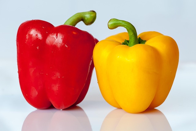 Can Budgies Eat Bell Pepper? (Safe) | Budgie Food List